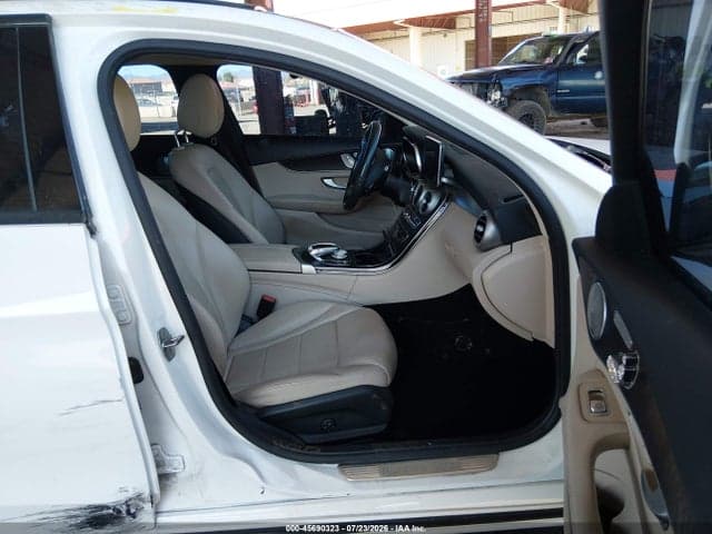 2017 MERCEDES-BENZ C 300 5
