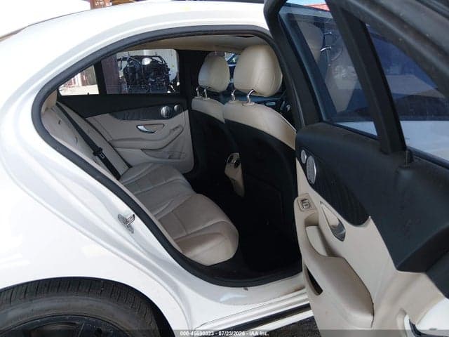 2017 MERCEDES-BENZ C 300 8