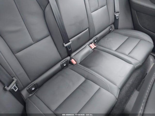 2025 VOLVO XC40 B5 ULTRA BRIGHT THEME 8