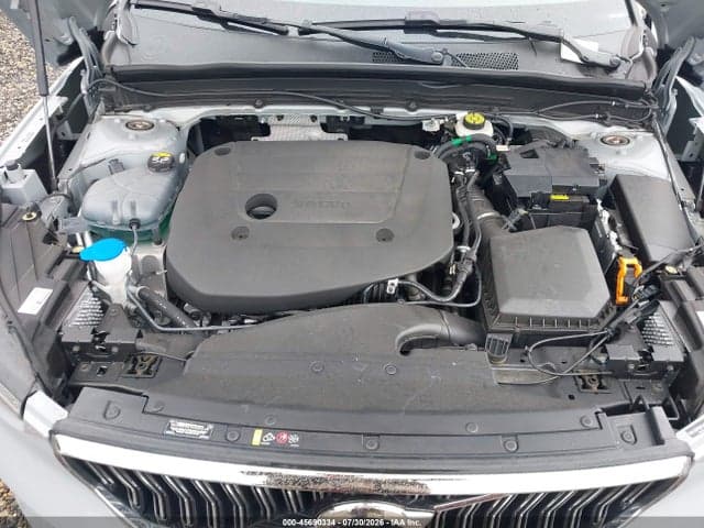 2025 VOLVO XC40 B5 ULTRA BRIGHT THEME 10