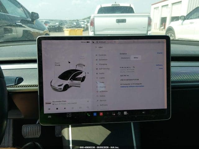 2018 TESLA MODEL 3 LONG RANGE/PERFORMANCE 19