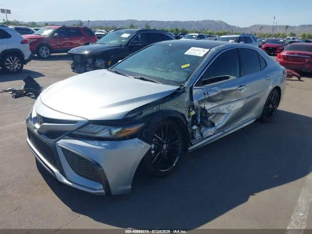 2021 TOYOTA CAMRY XSE AWD 3