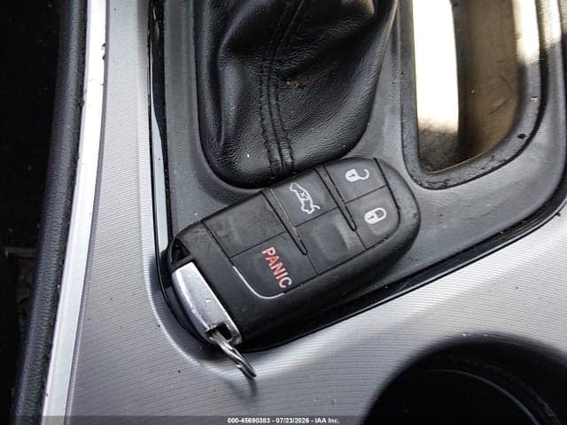 2020 DODGE CHALLENGER SXT 11