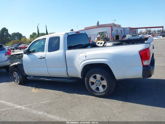 2017 TOYOTA TACOMA SR 15