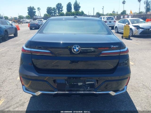2025 BMW 740I 16