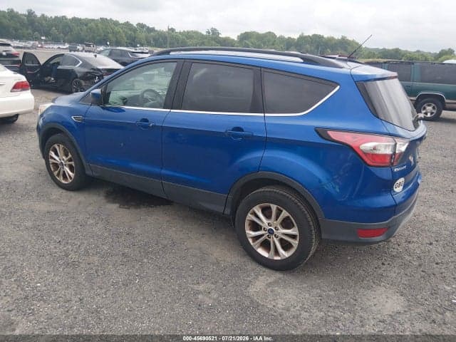 2017 FORD ESCAPE SE 4