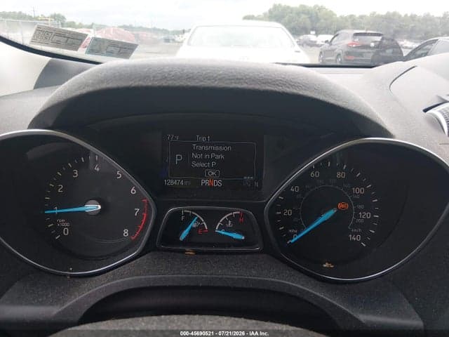 2017 FORD ESCAPE SE 8
