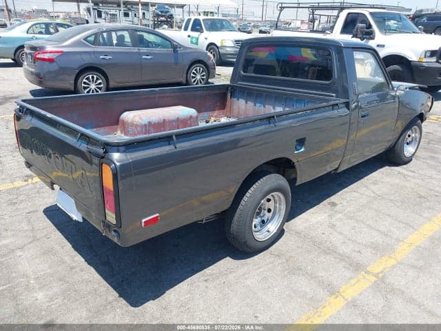 1976 TOYOTA HILUX 4