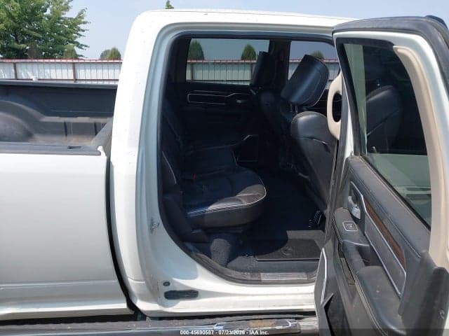 2022 RAM 3500 LARAMIE 4X4 8' BOX 8