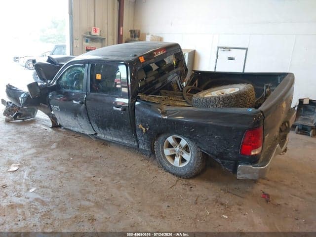 2017 RAM 1500 SLT 3