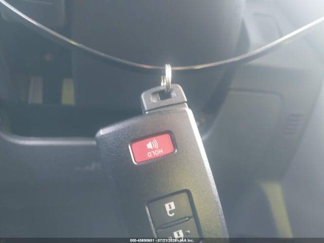 2018 TOYOTA RAV4 HYBRID XLE 11