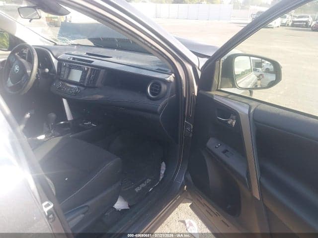 2018 TOYOTA RAV4 HYBRID XLE 5