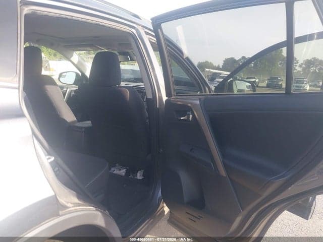 2018 TOYOTA RAV4 HYBRID XLE 8