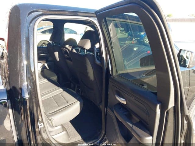 2026 RAM 1500 EXPRESS 4X2 6'4 BOX 8