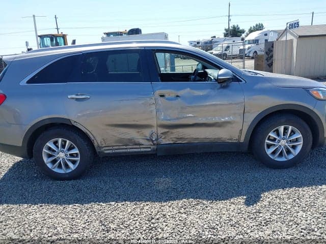 2017 KIA SORENTO 2.4L LX 6