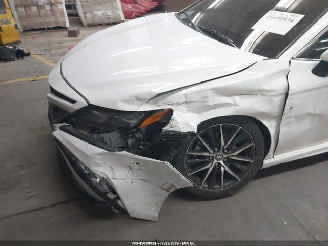 2022 TOYOTA CAMRY SE 6
