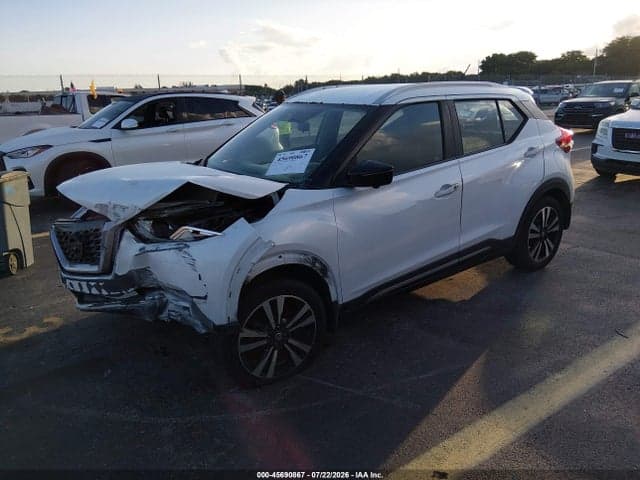 2018 NISSAN KICKS SR 2