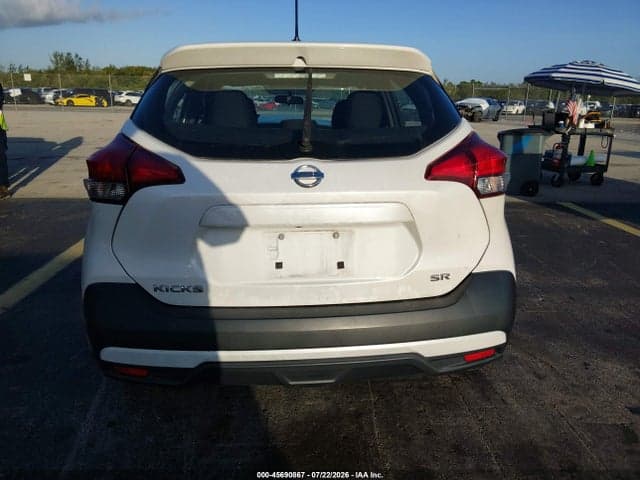 2018 NISSAN KICKS SR 16