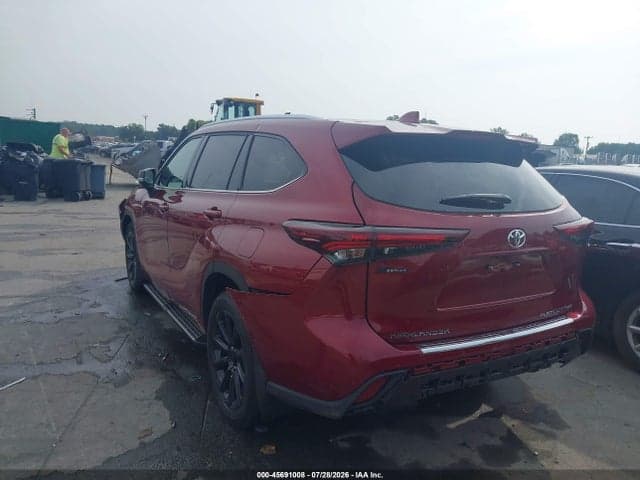 2026 TOYOTA HIGHLANDER PLATINUM 3