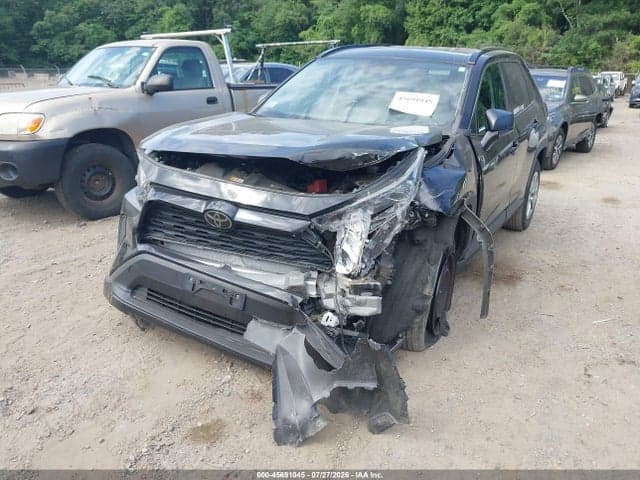 2020 TOYOTA RAV4 LE 6