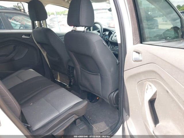 2017 FORD ESCAPE SE 8
