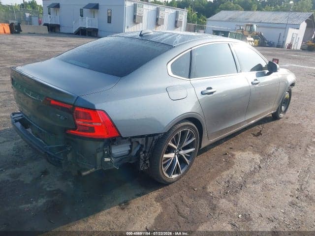 2018 VOLVO S90 T6 MOMENTUM 4