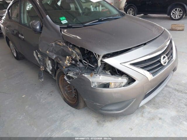 2017 NISSAN VERSA 1.6 SV 6