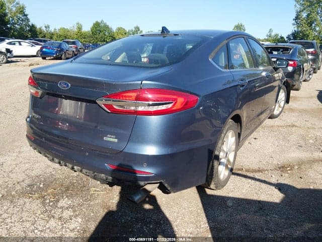 2019 FORD FUSION SE 4