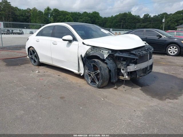 2019 MERCEDES-BENZ A 220 4MATIC - 1