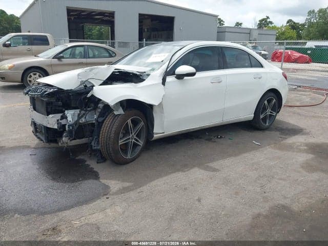 2019 MERCEDES-BENZ A 220 4MATIC 2
