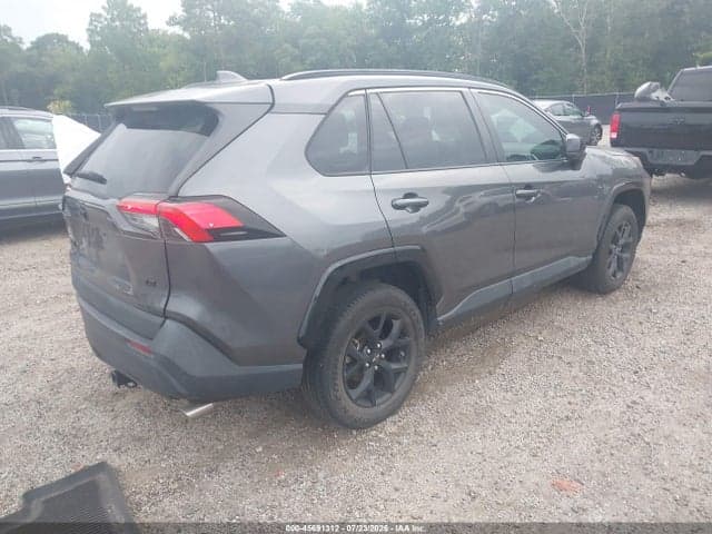 2021 TOYOTA RAV4 LE 4