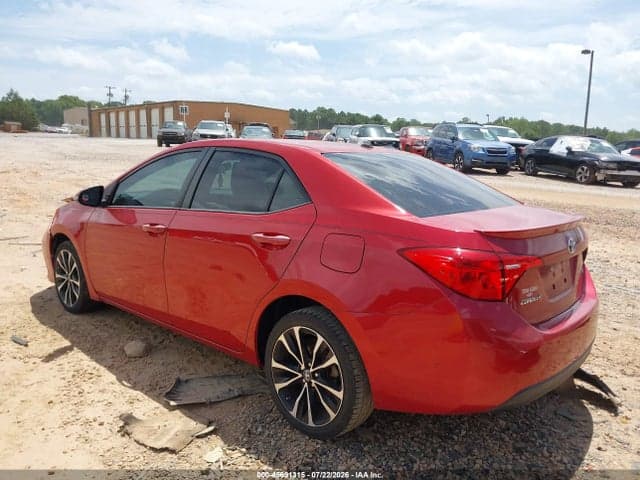 2017 TOYOTA COROLLA SE 3