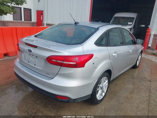 2017 FORD FOCUS SE 4