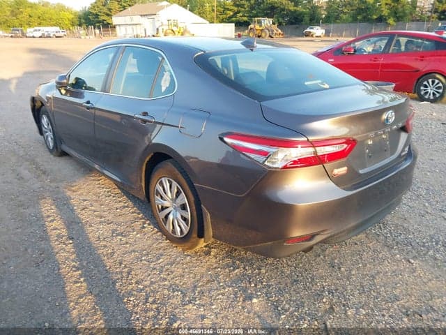 2020 TOYOTA CAMRY LE HYBRID 3