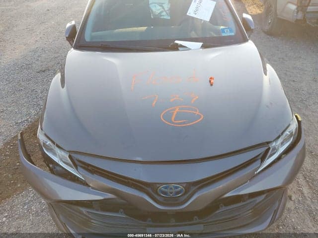 2020 TOYOTA CAMRY LE HYBRID 6