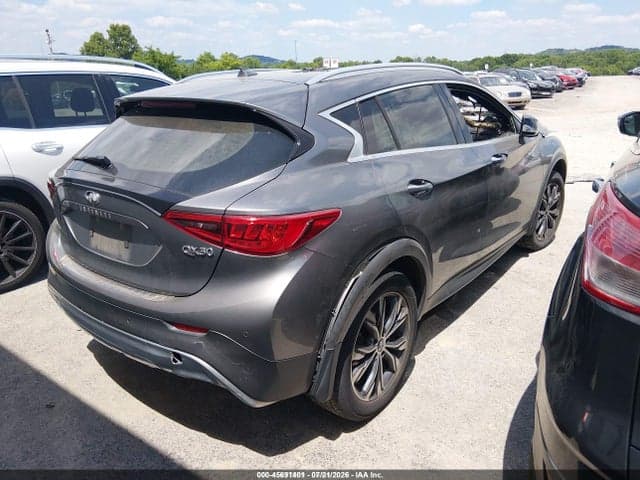 2017 INFINITI QX30 PREMIUM 4