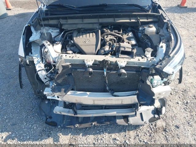 2024 TOYOTA HIGHLANDER XLE 10