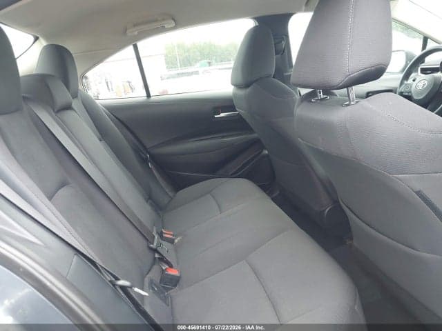 2021 TOYOTA COROLLA LE 8