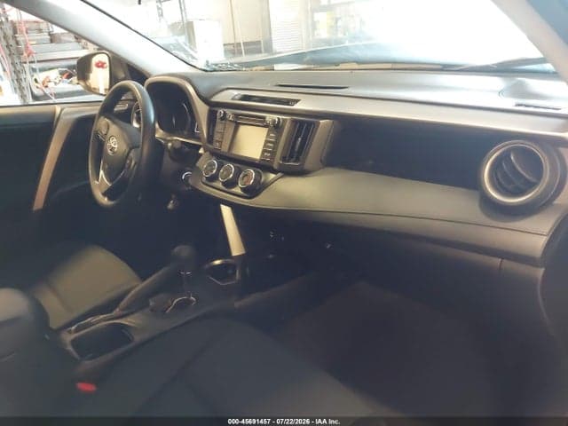 2018 TOYOTA RAV4 LE 5