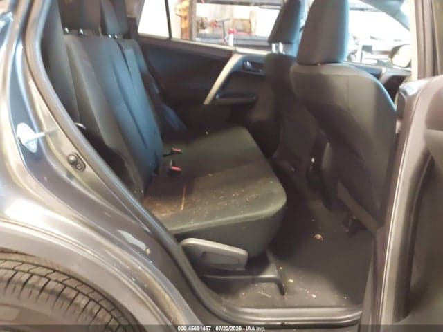 2018 TOYOTA RAV4 LE 8