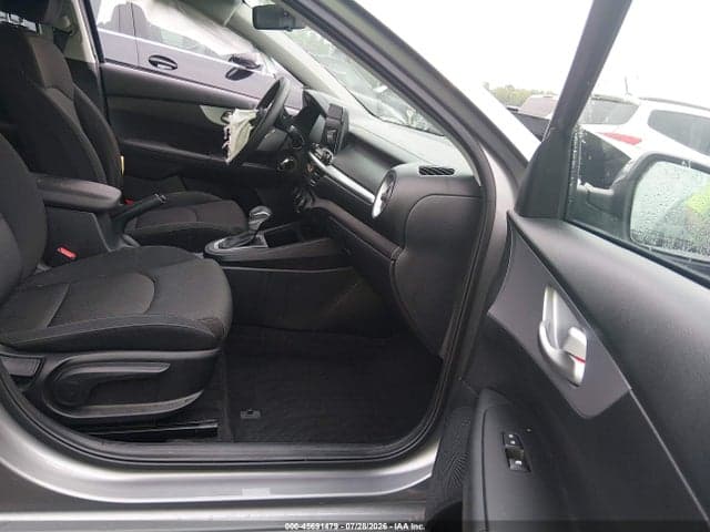 2024 KIA FORTE LXS 5