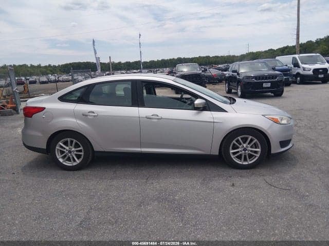 2017 FORD FOCUS SE 16