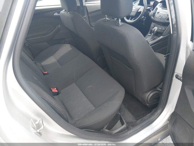 2017 FORD FOCUS SE 8