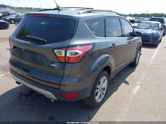 2017 FORD ESCAPE SE 4