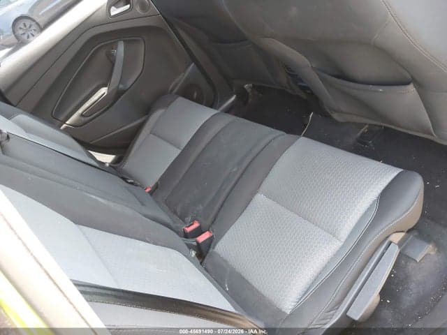 2017 FORD ESCAPE SE 8