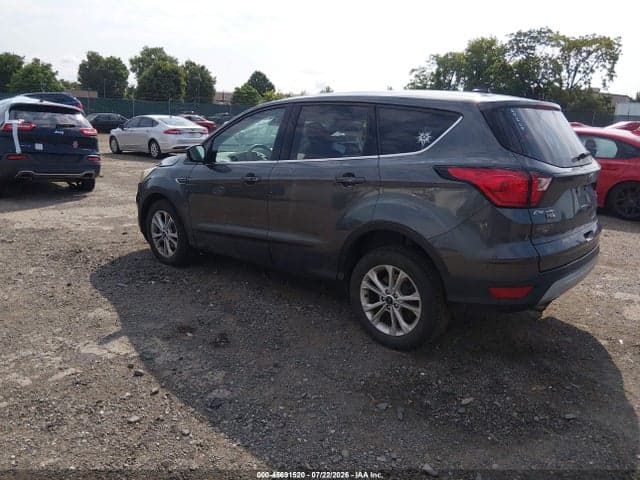 2019 FORD ESCAPE SE 3