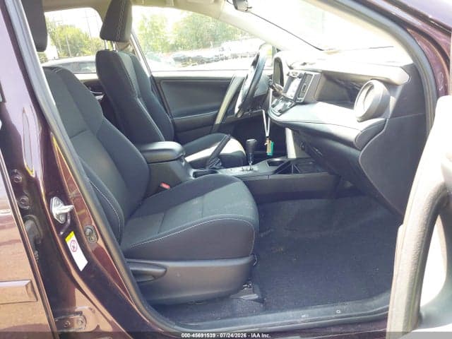 2018 TOYOTA RAV4 XLE 5