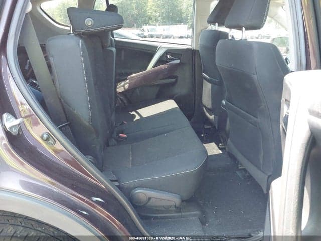 2018 TOYOTA RAV4 XLE 8