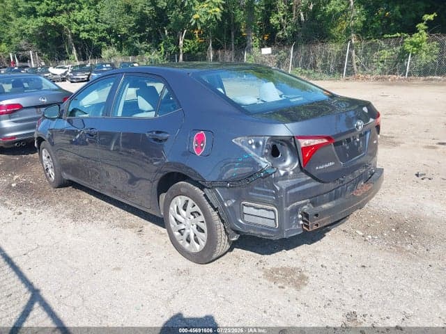 2017 TOYOTA COROLLA LE 3