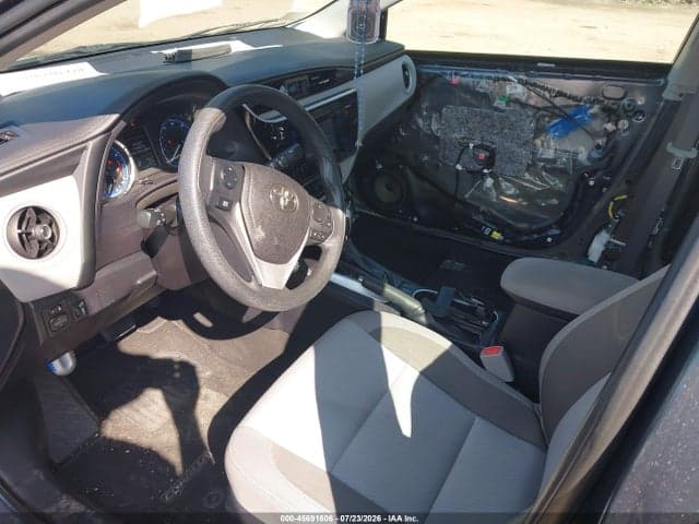 2017 TOYOTA COROLLA LE 5